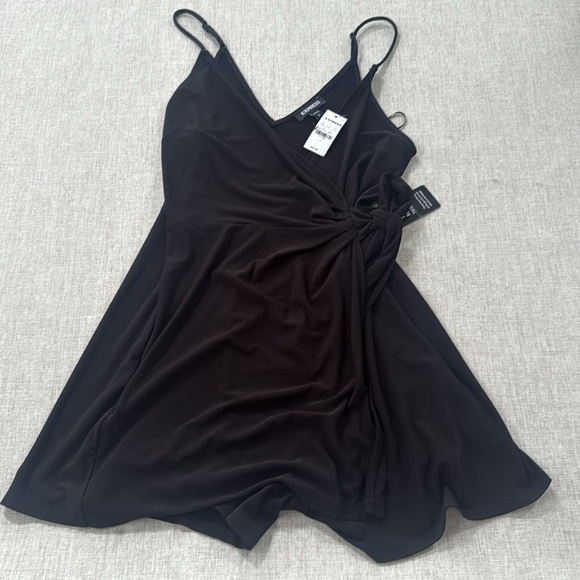 Express Pants - Express‎ Tie Waist Wrap Surplice Black Romper Shorts Playsuit Size Small NEW